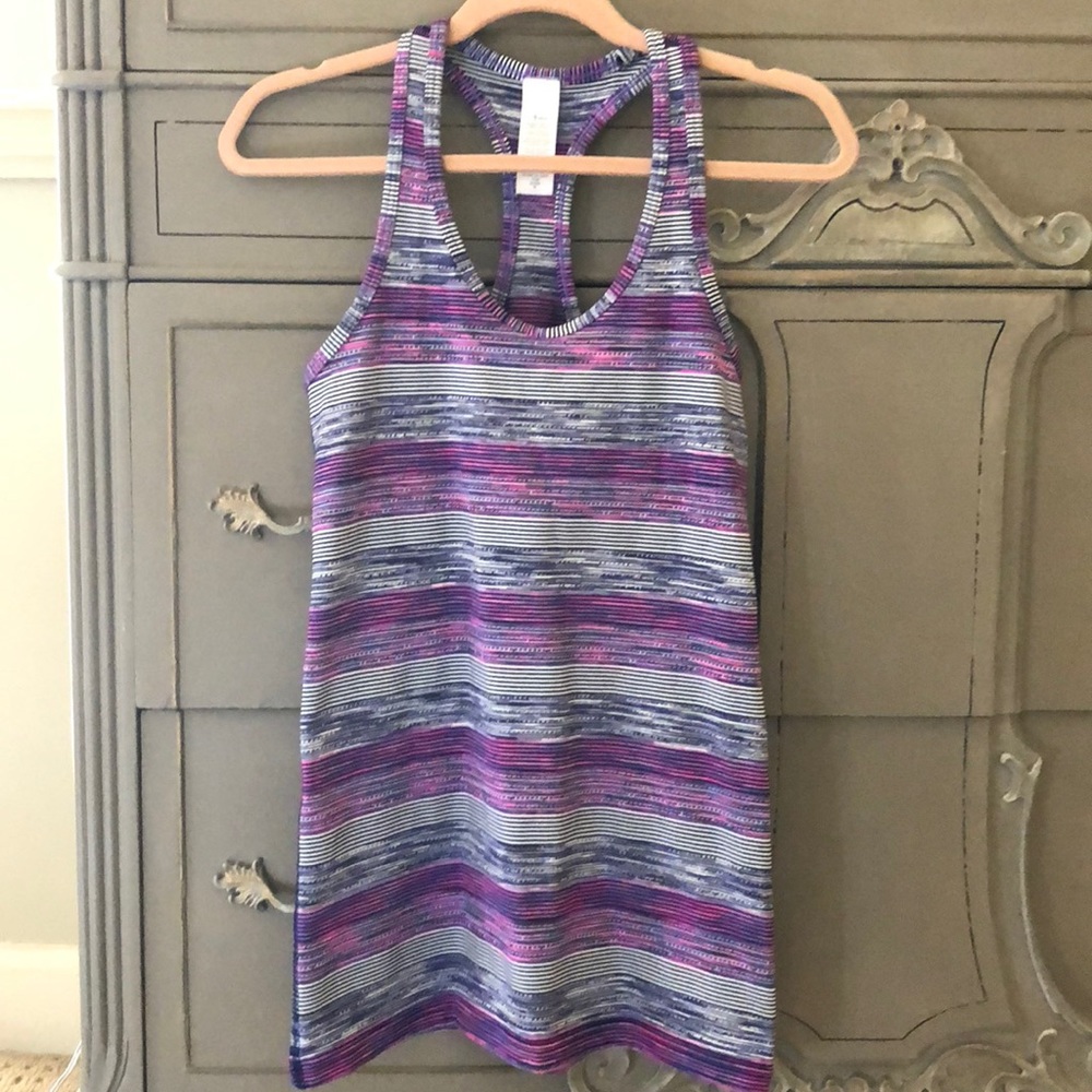 Size 10 Ivivva tank
